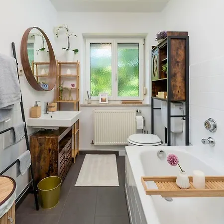 1og Mitte Schoene 2-zimmer City Naehe Salzburg Apartment Freilassing