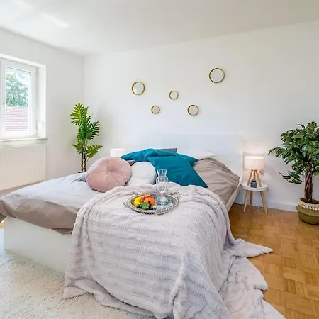 1og Mitte Schoene 2-zimmer City Naehe Salzburg *