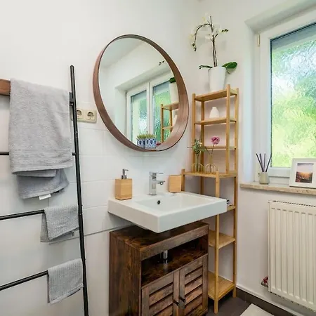 Apartment 1og Mitte Schoene 2-zimmer City Naehe Salzburg Freilassing
